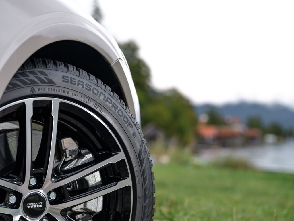 Всесезонна шина Nokian Tyres Seasonproof 2 для кросоверів